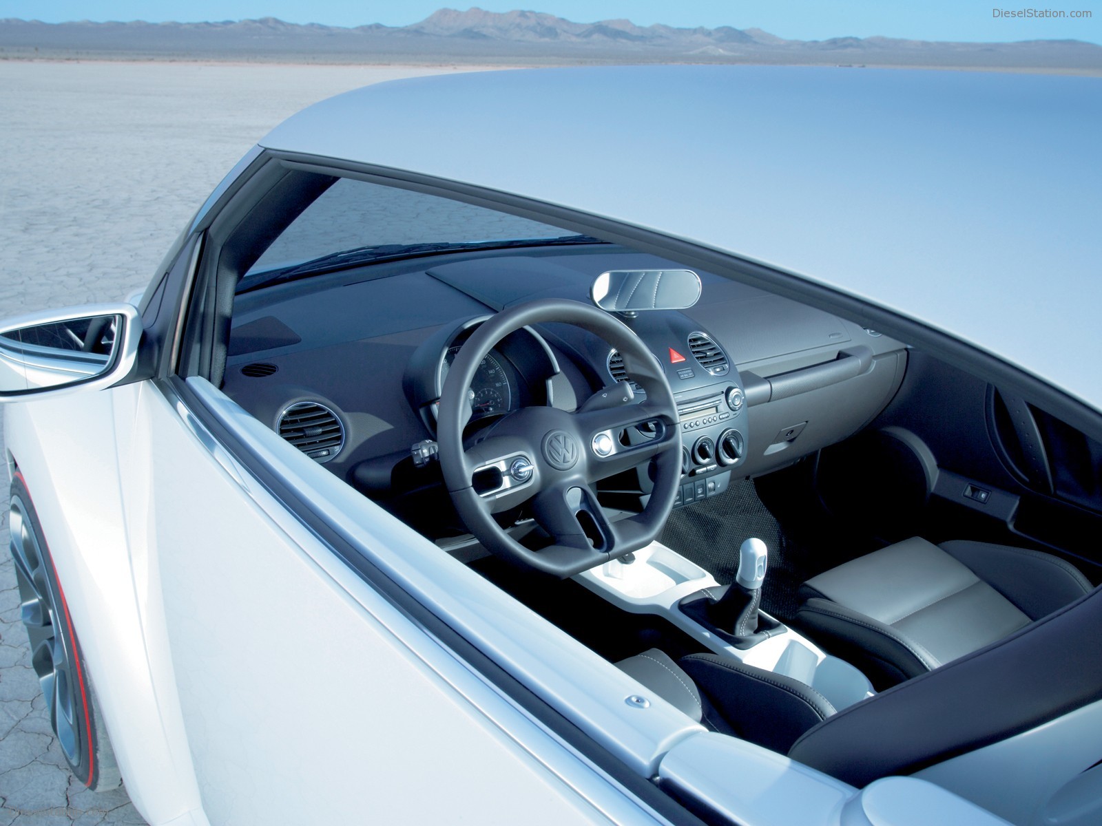 Volkswagen New Beetle Ragster Concept